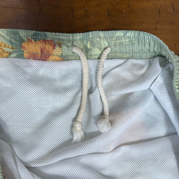 Breakwater Green and Yellow Swim Trunks with Drawstring Waistband Floral Print M - Picture 8 of 9